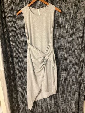 Lime & Chili Sleeveless Twist-Front Grey Midi Dress